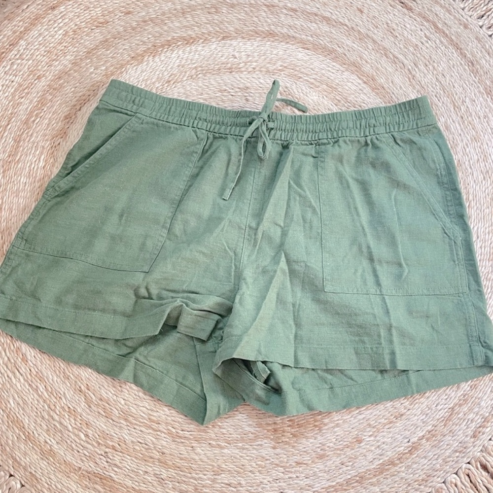 J. Crew Linen Blend Drawstring Shorts | Size Large - Picture 1 of 2